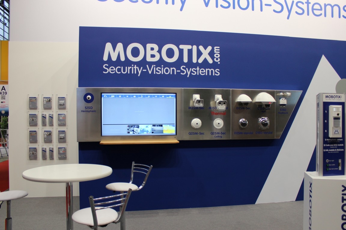 Mobotix - изготовление выставочных стендов в Самаре и Новосибирске