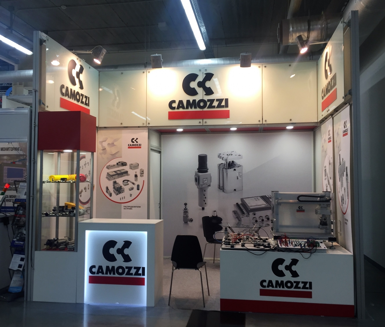 CAMOZZI - изготовление выставочных стендов в Самаре и Новосибирске