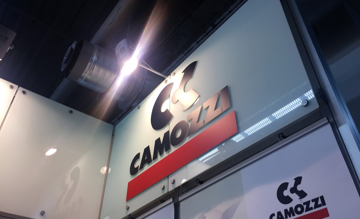 CAMOZZI - изготовление выставочных стендов в Самаре и Новосибирске